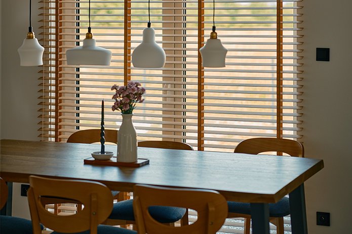 Vielfältige Jalousien-Modelle